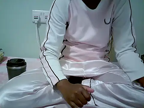 Oyeiyyy online show from 4, 3, 2026