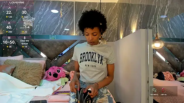 Snapshot of Afrodita_Greenn chatting on 6, 2, 2026 Afrodita Greenn online show from 6, 2, 2026