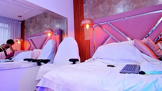 Afrodita Greenn online show from 5, 3, 2026