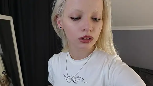 Naomi Demio online show from 13, 3, 2026