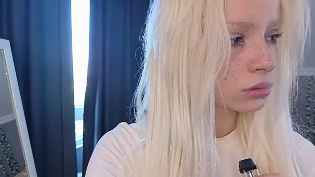 Naomi Demio online show from 9, 5, 2026