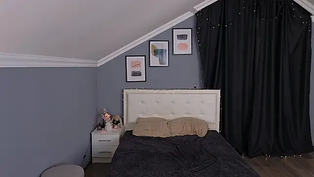 Naomi Demio online show from 6, 3, 2026