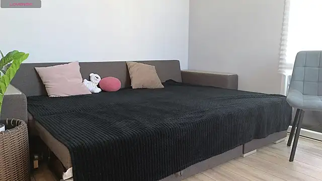 MillaKowal online show from 20, 3, 2026