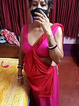 Snapshot of Little-Roshni chatting on 19, 6, 2026 Little-Roshni online show from 19, 6, 2026