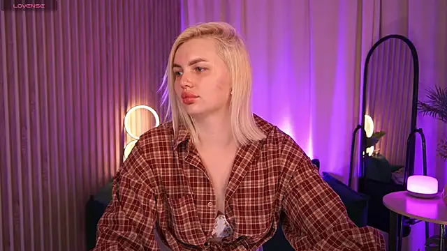 AmeliaWeells online show from 26, 5, 2026