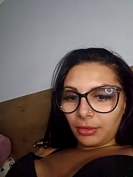 Snapshot of HiddendesireXO01 chatting on 14, 2, 2026 HiddendesireXO01 online show from 14, 2, 2026