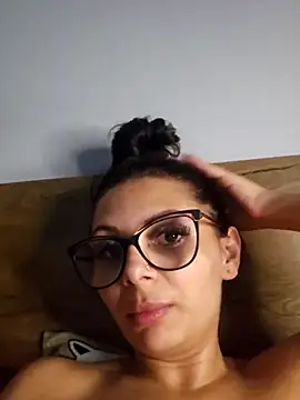 Snapshot of HiddendesireXO01 chatting on 12, 2, 2026 HiddendesireXO01 online show from 12, 2, 2026