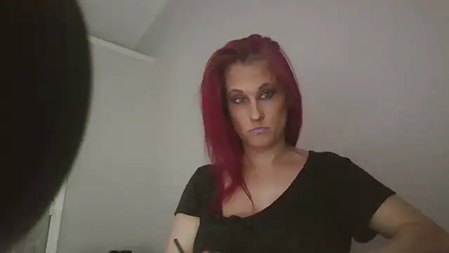 Snapshot of BusyB1983 chatting on 15, 5, 2026 BusyB1983 online show from 15, 5, 2026