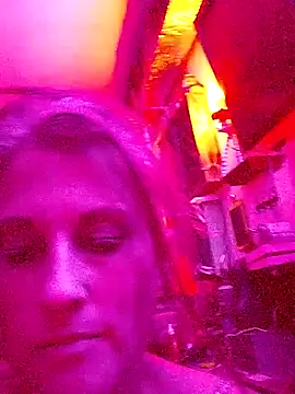 Snapshot of BusyB1983 chatting on 25, 6, 2026 BusyB1983 online show from 25, 6, 2026