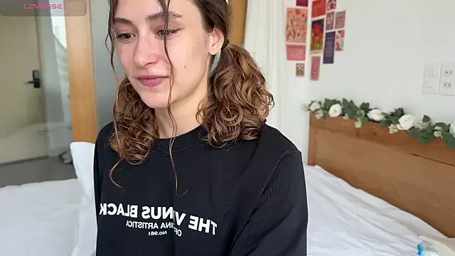 cutiemari online show from 12, 4, 2026