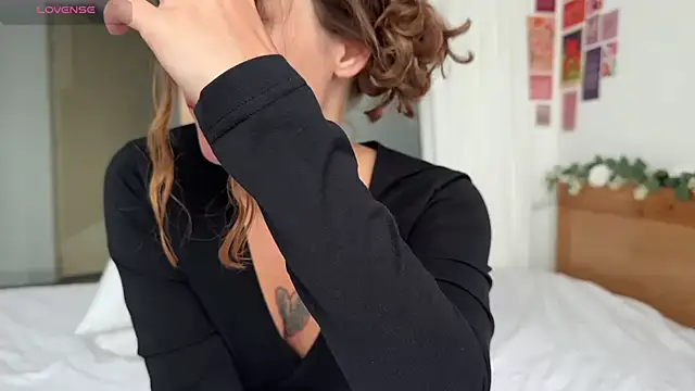 cutiemari online show from 10, 7, 2026