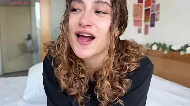 cutiemari online show from 3, 5, 2026