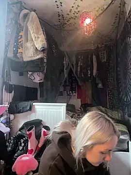 bambibabyy online show from 2, 2, 2026