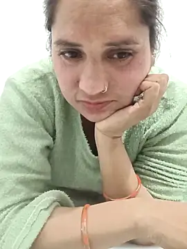 Snapshot of Cute-karisma1234 chatting on 5, 2, 2026 Cute-karisma1234 online show from 5, 2, 2026