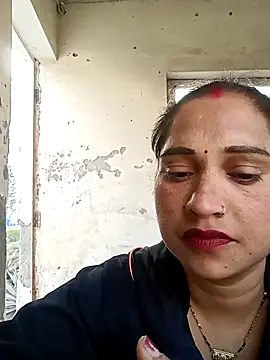 Snapshot of Cute-karisma1234 chatting on 3, 3, 2026 Cute-karisma1234 online show from 3, 3, 2026