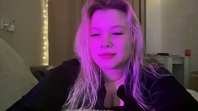 Lulu Di online show from 24, 3, 2026