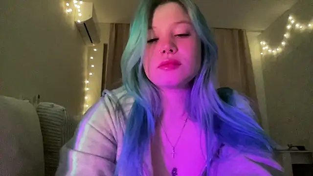 Lulu Di online show from 18, 4, 2026