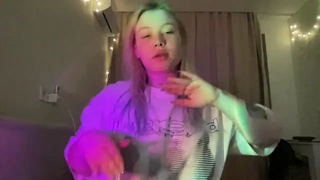 Lulu Di online show from 19, 3, 2026