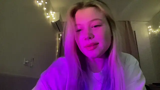 Lulu Di online show from 18, 3, 2026