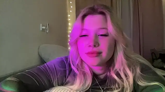 Lulu Di online show from 28, 3, 2026