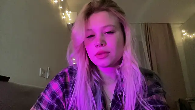 Lulu Di online show from 29, 3, 2026