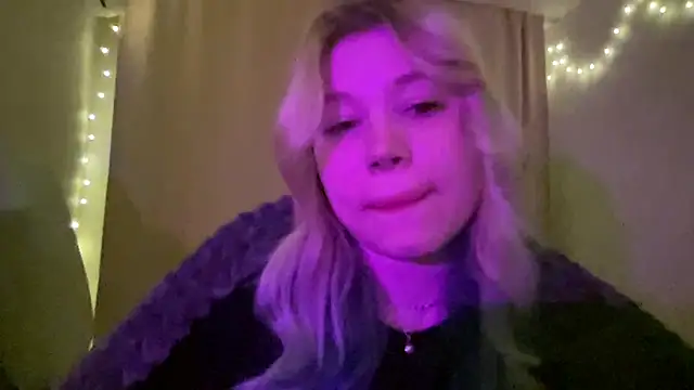 Lulu Di online show from 7, 3, 2026