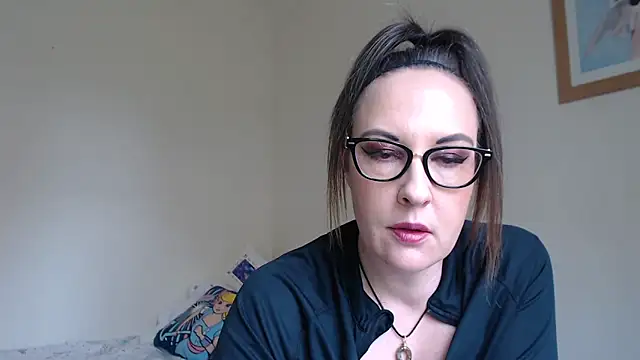 Snapshot of PsychicDominatrix chatting on 9, 4, 2026 PsychicDominatrix online show from 9, 4, 2026