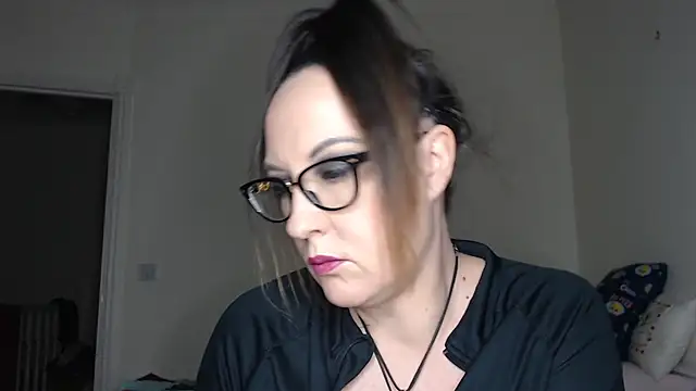 PsychicDominatrix online show from 8, 2, 2026