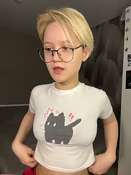 LuunaDorean online show from 14, 2, 2026