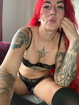 Snapshot of MrsRedFoxy chatting on 6, 7, 2026 MrsRedFoxy online show from 6, 7, 2026