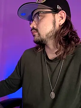Derek Vow online show from 5, 5, 2026