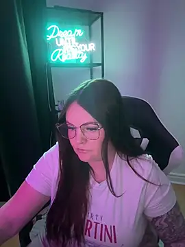 Elysiasecret online show from 13, 4, 2026