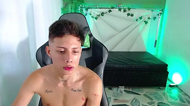 Snapshot of Didi_hard chatting on 28, 3, 2026 Didi hard online show from 28, 3, 2026