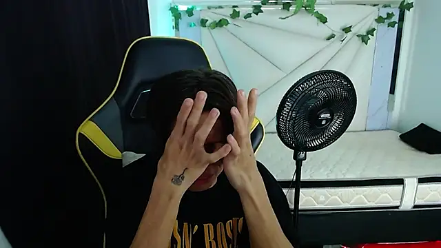 Snapshot of Didi_hard chatting on 22, 3, 2026 Didi hard online show from 22, 3, 2026