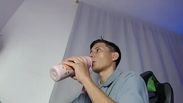 Snapshot of Didi_hard chatting on 11, 4, 2026 Didi hard online show from 11, 4, 2026