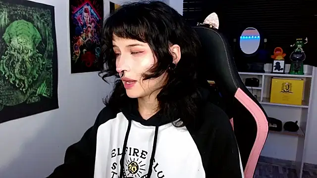 neena nyx  online show from 18, 6, 2026