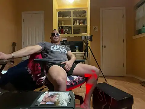 Snapshot of daddydonkey84 chatting on 2, 7, 2026 daddydonkey84 online show from 2, 7, 2026