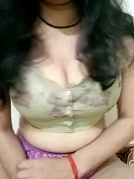 Hot Fiza0 online show from 20, 2, 2026