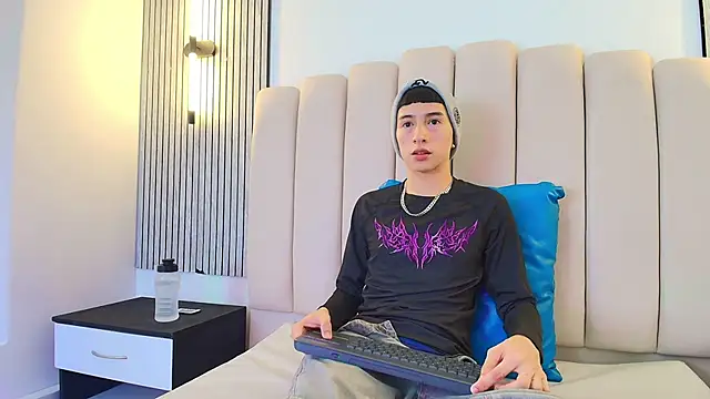 lian cameron online show from 19, 3, 2026