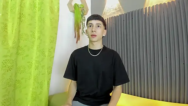 lian cameron online show from 3, 3, 2026