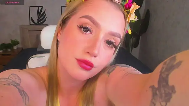 Viickie Nelsson online show from 10, 4, 2026