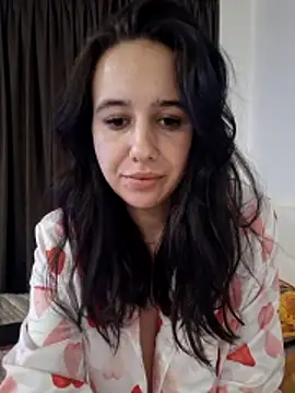 Snapshot of MavisReeve chatting on 15, 2, 2026 MavisReeve online show from 15, 2, 2026