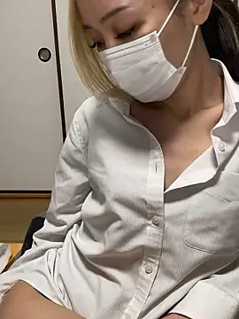 Snapshot of yui__yuichan chatting on 3, 3, 2026 yui yuichan online show from 3, 3, 2026