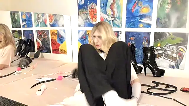 Snapshot of Miaxma chatting on 17, 4, 2026 Miaxma online show from 17, 4, 2026