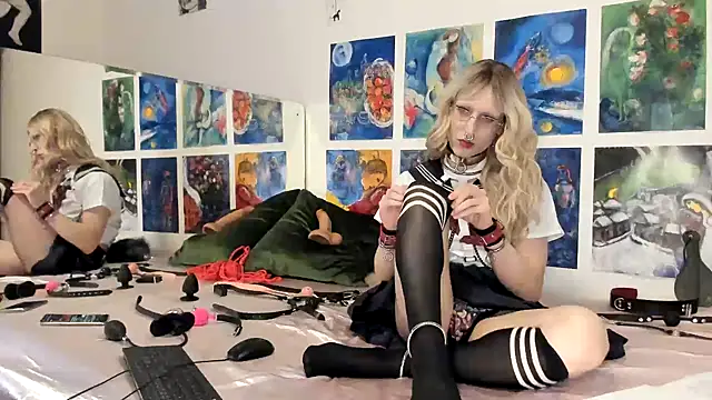 Snapshot of Miaxma chatting on 5, 4, 2026 Miaxma online show from 5, 4, 2026
