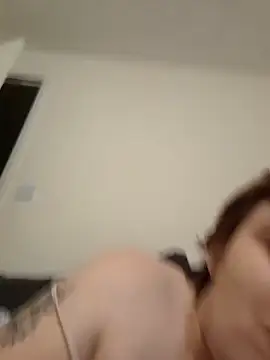 Tiara XOX online show from 11, 2, 2026