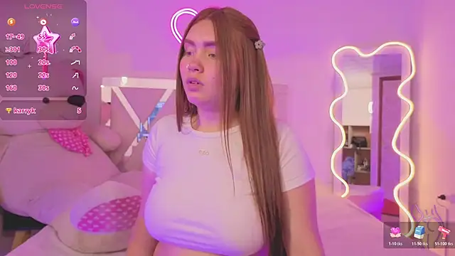 SABRIINA TAY online show from 18, 2, 2026