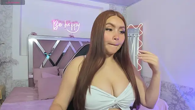 Snapshot of SABRIINA_TAY chatting on 17, 4, 2026 SABRIINA TAY online show from 17, 4, 2026
