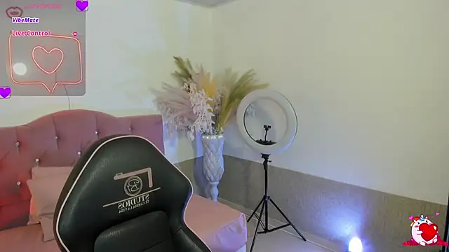 SABRIINA TAY online show from 5, 2, 2026