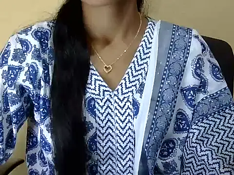 Snapshot of Khushi_v chatting on 27, 2, 2026 Khushi v online show from 27, 2, 2026